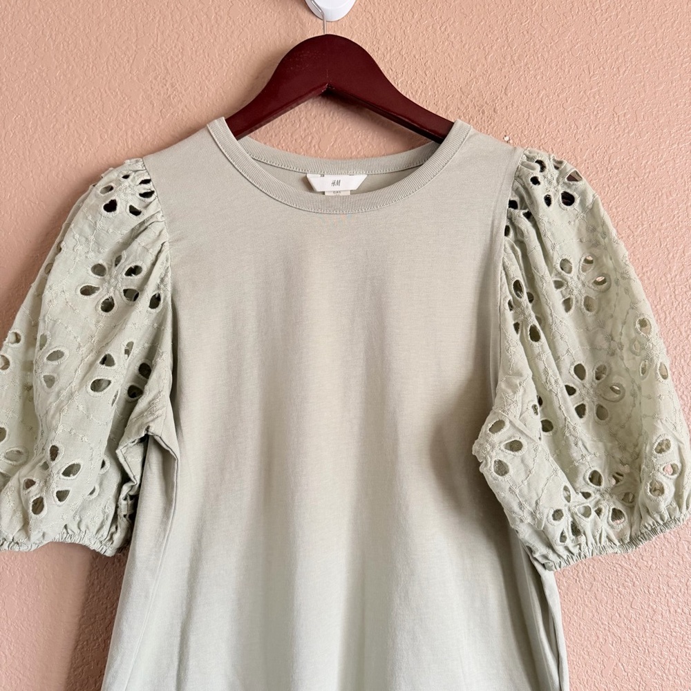 H&M Light Green Eyelet Puff Sleeve Top Size Small - Picture 3 of 10